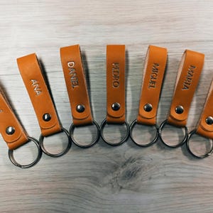 Personalized genuine leather keychain with ring