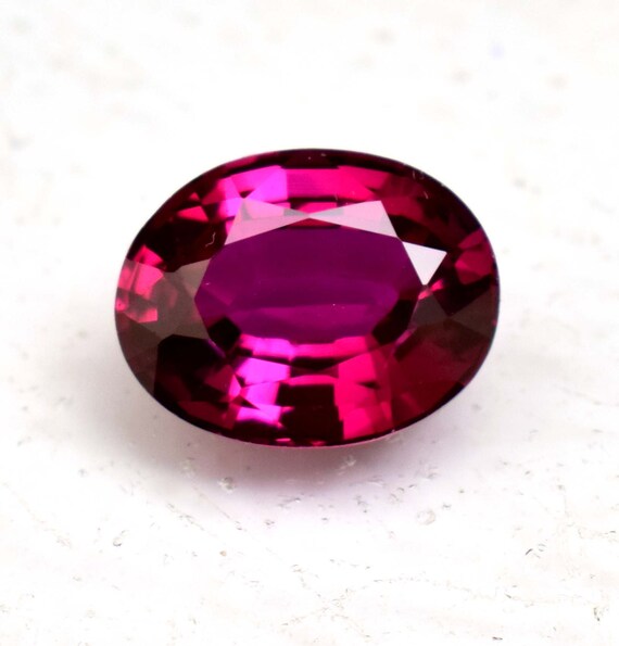 Rhodolite Garnet de Madagascar 1.25 carat | Precious Stories