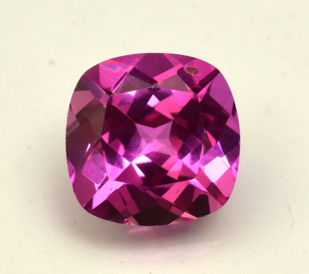 Topaze Rose Coussin 2.40 Carats Du Brésil - Pierre Précieuse Naturelle VS