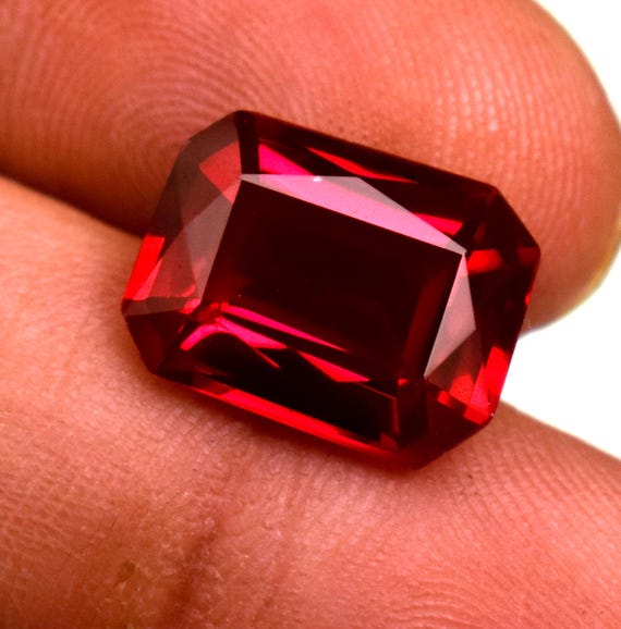 Pierre Précieuse Naturelle Rubis Rouge 17,95 Ct Brut Certifié
