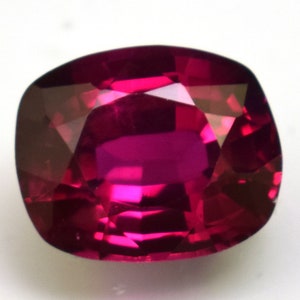 Natural Certified Purple Pink Rhodolite Garnet 5 Ct Cushion Cut Loose Gemstone