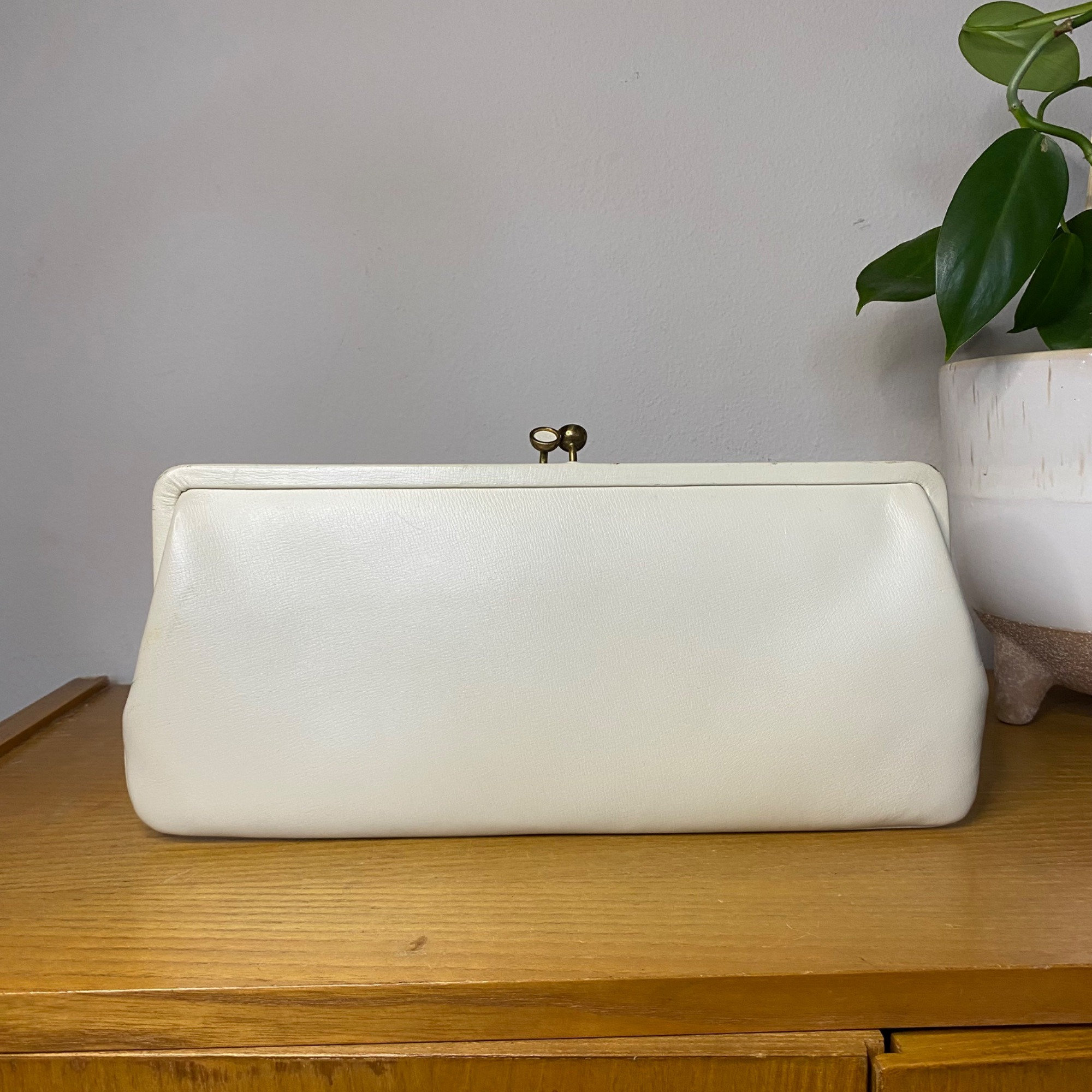 1950s Handbags, Purses, and Evening Bag Styles | Vintage handbags, Vintage  purses, Purses and handbags