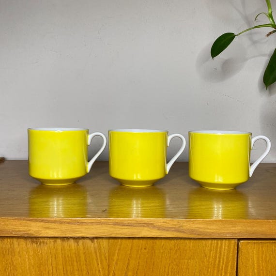 Vintage 70s Fitz & Floyd Rondelet Yellow White Mod Coffee Tea Cup