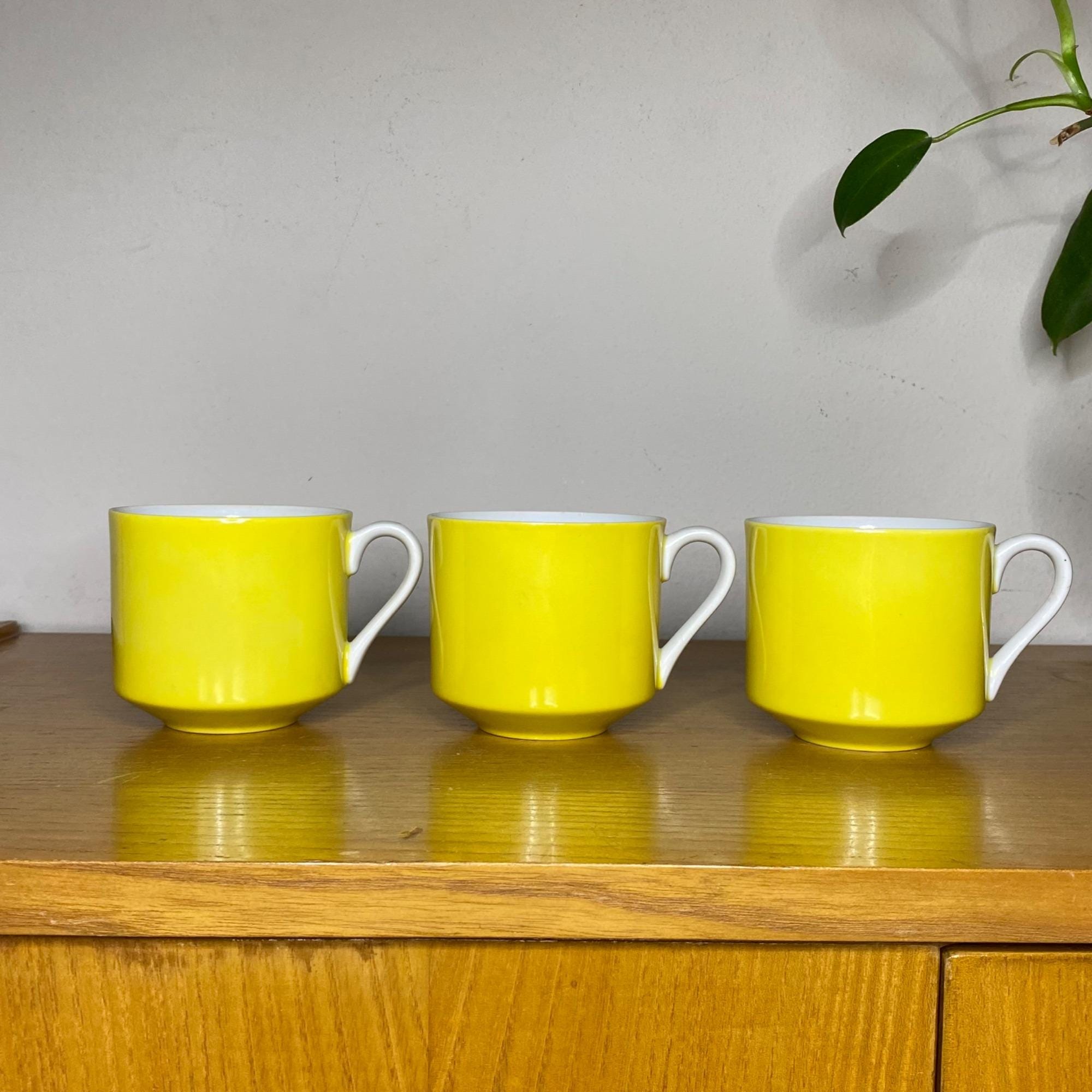 Vintage 70s Fitz & Floyd Rondelet Yellow White Mod Coffee Tea Cup