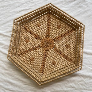 Vintage Boho Woven Wicker Rattan Hexagon Basket Wall Hanging Decor