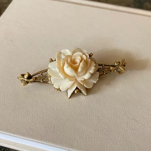 Vintage 1950s Celluloid Rose Flower Gold Tone Brooch Pin
