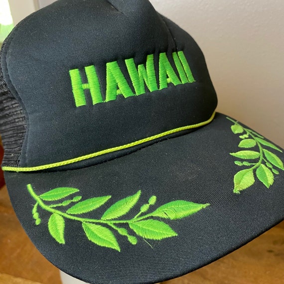 Vintage Hawaii Embroidered Green Leaf Mesh Snapback Rope  display picture 1
