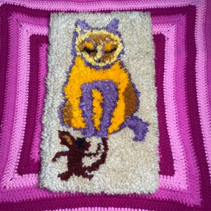 Vintage Cat & Mouse Hook Rug Retro Wall Art ~ Unframed 15x9