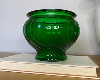 Vintage Napco Emerald Green Glass Swirl Bowl Vase 1191