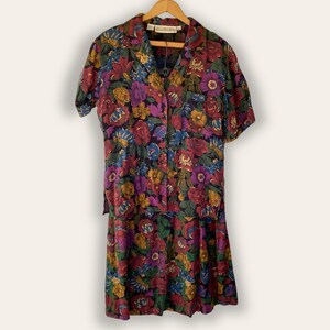 Vintage JH Collectibles Floral 2 Piece Collared Shirt + Skirt Set- Size 10