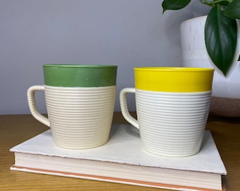 Vintage Mid Century Raffiaware Thermo Temp Ribbed Cups and Mug Set