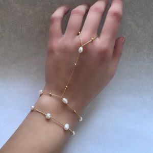 Real Pearl Hand Chain Bracelet, Gold Hand Chain with Beaded Chain , Silver Hand Chain, Beaded Hand Jewelry , Dainty Hand Chain in Gold