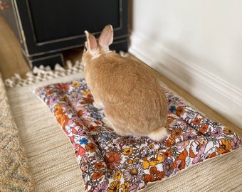 Padded Pet Bed - Wildflowers