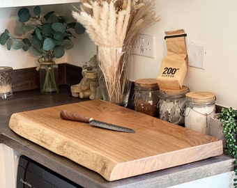 Asymmetric Big Cutting Board: Oak Wood Kitchen Tool