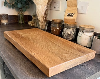 Extra Large Oak Chopping Board - Thick Solid Oak Heavy Duty wooden Chopping Block - Great Serving Board Fitted with 4 black rubber feet