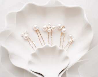 Hair comb in gold / hair accessories / bridal accessories / hair pin / pearl jewelry
