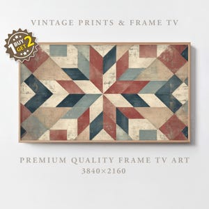 Könnte beinhalten: Gerahmter geometrischer Kunstdruck mit einem Sternmuster in Rot-, Blau- und Beigetönen. Der Druck ist in einem hellbraunen Holzrahmen eingefasst. Der Text "VINTAGE PRINTS & FRAME TV" und "PREMIUM QUALITY FRAME TV ART" sind angezeigt.