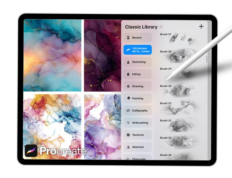 Op de afbeelding: Een digitale tablet met de Procreate app-interface. Het scherm toont kleurrijke abstracte kunstvoorbeelden en een penseelbibliotheek. Een witte stylus zweeft boven het scherm, klaar voor digitale kunstcreatie.