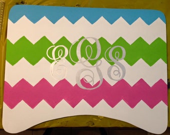 Chevron Pattern with name or monogram - Large Lapboard