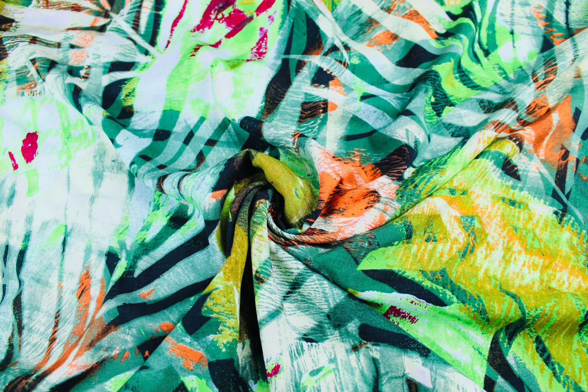 100 Viscose Fabric Vibrant Large Green Orange Tropical Etsy