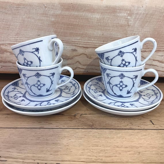 4 Kahla Porcelain Demitasse Cups & Saucers Blau Saks (blue Saxon