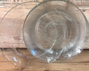 6 French Glass Dinner Plates Embossed Design Arcoroc