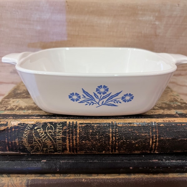 Cornflower Small Baking Dish Corning Ware P-41