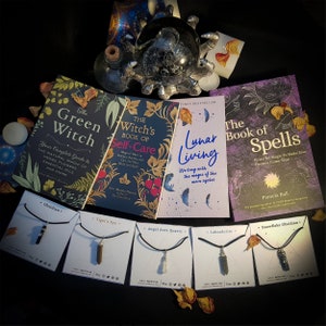 Crystal Pendant and Witchy Book Gift Set | Beginner Baby Green Witch, Lunar Moon Zodiac Planetary Magic, Herbs Crystals Spell book Bundle UK