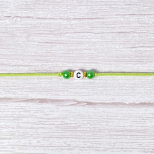 Personalisierte Initiale Handmade Cotton Rakri - Rakri Rakhi Rakree Rahree Raksha Bandhan Faden Armband, Geschwister