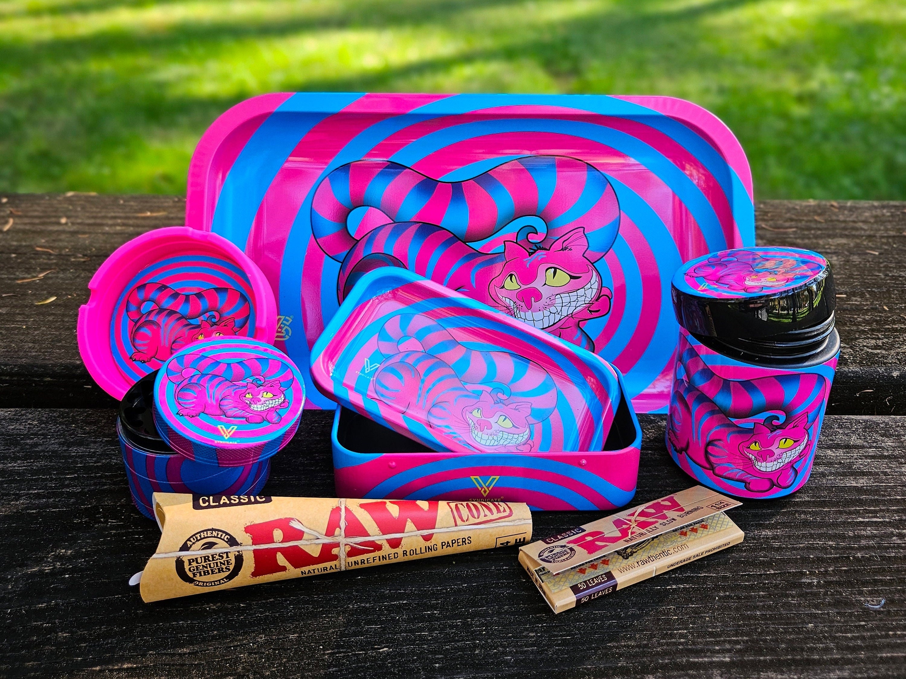 Raw Small Medium Rolling Tray Kit Gift Set Raw Classic Organic Tips Grinder  Set 3 -  Denmark