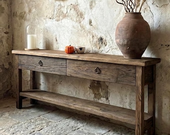 Consola estrecha de madera de roble reciclada: Muebles rústicos para recibidor