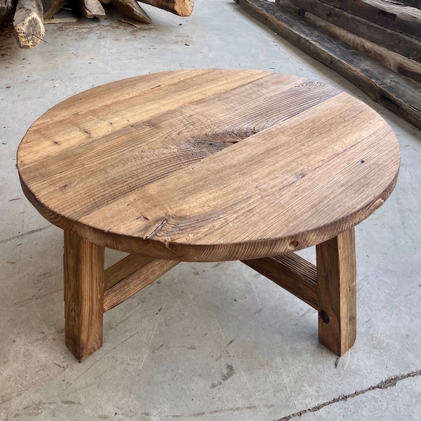 Round Rustic Coffee Table Reclaimed Wood, Farmhouse Coffee Table Living Room, Reclaimed BarnWood Furniture Table Round