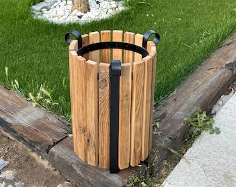 Reclaimed Wood and Metal Garden Trash Can, Outdoor Wood Garbage Bin, Garden Decoration, Outdoor Metal Trash Bin