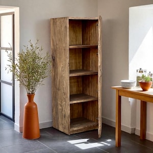 Reclaimed Barn Wood Tall Storage Cabinet – Rustic Farmhouse Kitchen & Bathroom Unit imagem 2