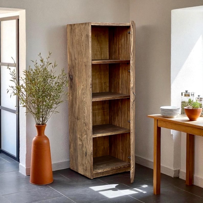Reclaimed Barn Wood Tall Storage Cabinet – Rustic Farmhouse Kitchen & Bathroom Unit imagem 2
