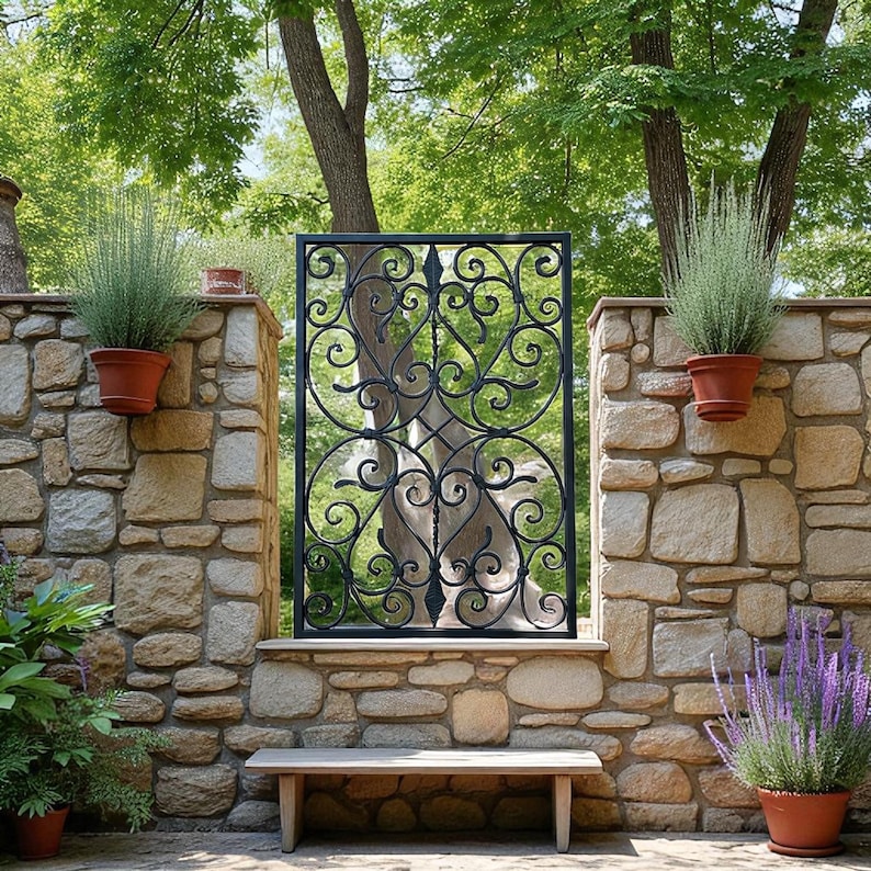 Decoración de pared rústica de hierro forjado: panel de metal hecho a mano para paredes rústicas o ventanas. imagen 3