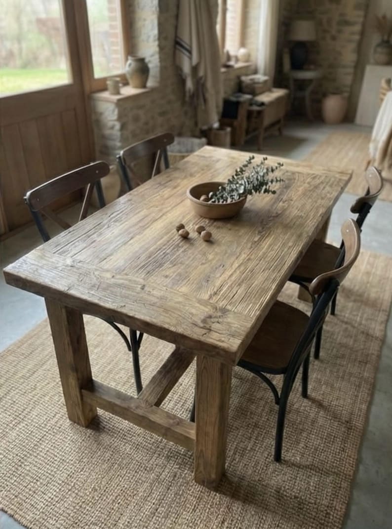 Tavolo da pranzo artigianale in legno di recupero: tavolo da cucina rustico in stile fattoria immagine 17