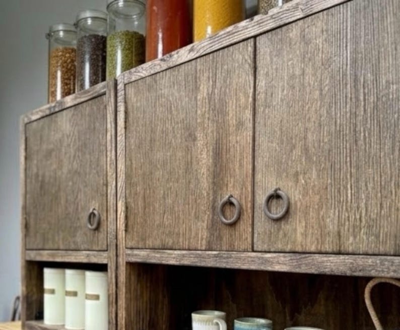 Armario de cocina de roble macizo recuperado: diseño moderno orgánico y artesanal. imagen 8