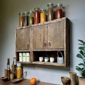 Armario de cocina de roble macizo recuperado: diseño moderno orgánico y artesanal. imagen 16