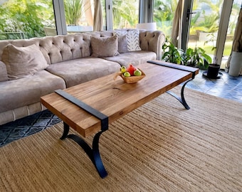 Reclaimed Wood Coffee Table: Rustic Furniture with Metal Legs