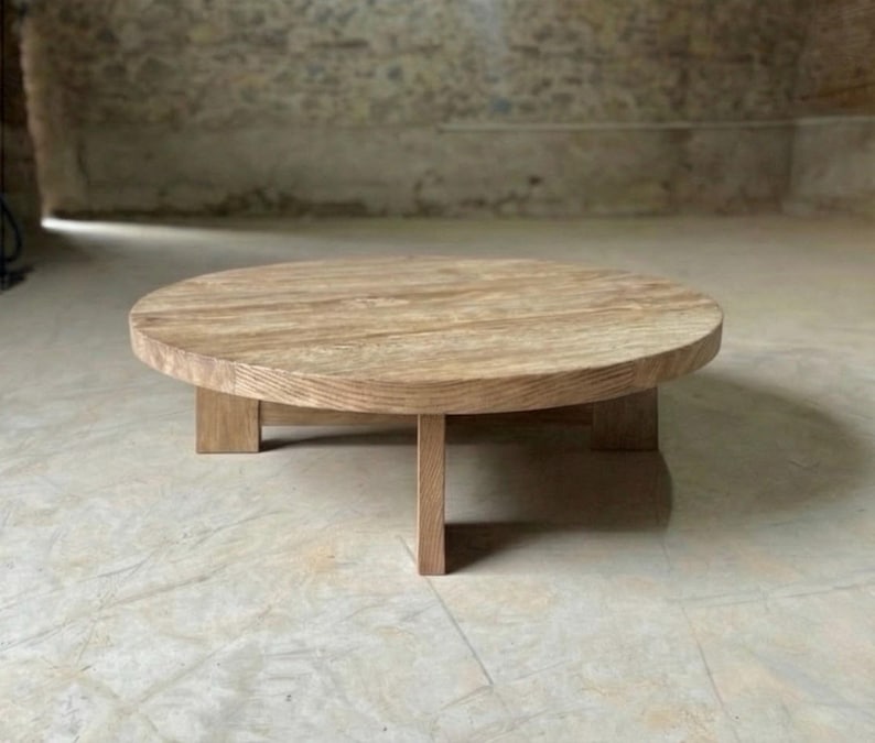 Tavolino rotondo in rovere riciclato – Design moderno, rustico e a basso profilo immagine 11
