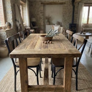 Tavolo da pranzo artigianale in legno di recupero: tavolo da cucina rustico in stile fattoria immagine 18