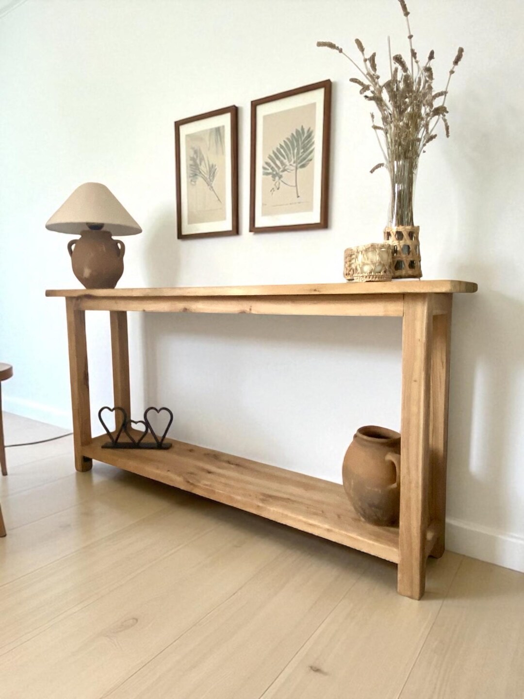 How Long Should an Entryway Table Be: Perfect Size Tips Revealed