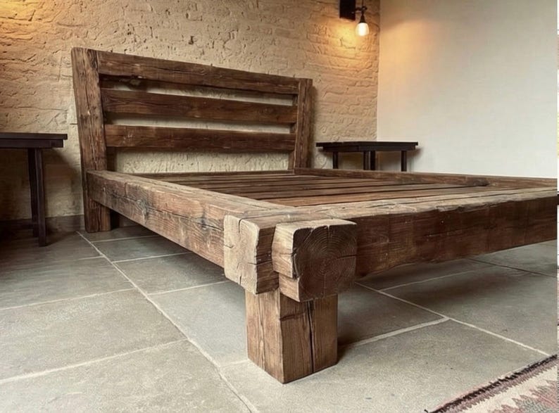 Struttura letto in stile rustico da fattoria – Realizzata a mano con struttura in legno di recupero, disponibile nelle misure singolo e matrimoniale. immagine 10