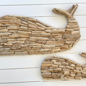 Baby and Mother Driftwood Whale Wall Art Sea Life, Wooden Whale Wall Decor, Ocean Style Wall Art Nautical, Cute Wall Decor Beach Home Style