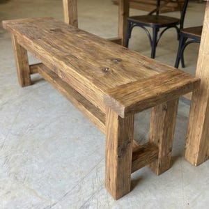 Tavolo da pranzo artigianale in legno di recupero: tavolo da cucina rustico in stile fattoria immagine 19