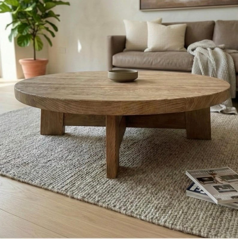 Tavolino rotondo in rovere riciclato – Design moderno, rustico e a basso profilo immagine 2