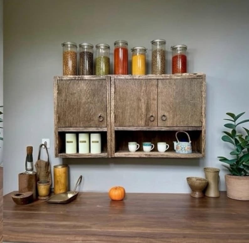 Armario de cocina de roble macizo recuperado: diseño moderno orgánico y artesanal. imagen 10