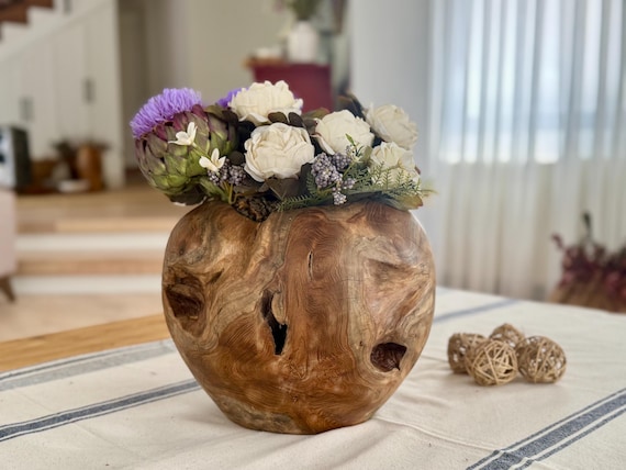 Teak Wurzelballen Vase: Handgeschnitztes Tischdekorationsstück aus Holz