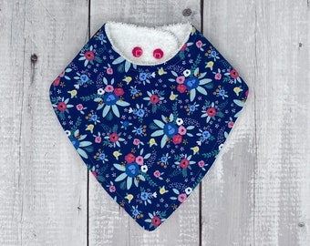 Bandana Bib for Girl, Floral Baby Bib and Burp Cloth Set, Dribble Bib Cotton and Terrycloth, Baby Girl Present for Baby Shower Gift